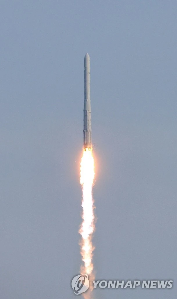 韩国公布“天下”号火箭第三次发射成功，尹锡悦：韩国已是航天强国 第2张图片