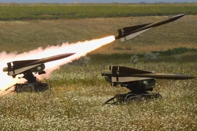俄军打下明牌，4000门大炮火箭炮倾巢出动，要铁钳收割9万乌军精锐 第6张图片
