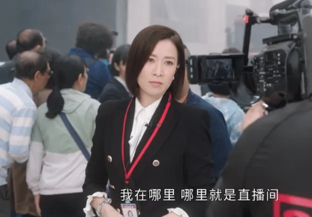 看了48岁佘诗曼和49岁马国明的新剧，才晓得谁也救不了TVB 第10张图片