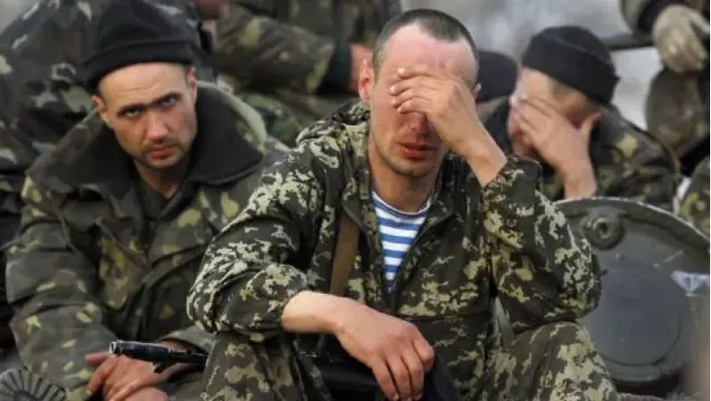 乌克兰逃兵成灾！已经无兵可征，连孕妇都被送上火线战壕 第5张图片