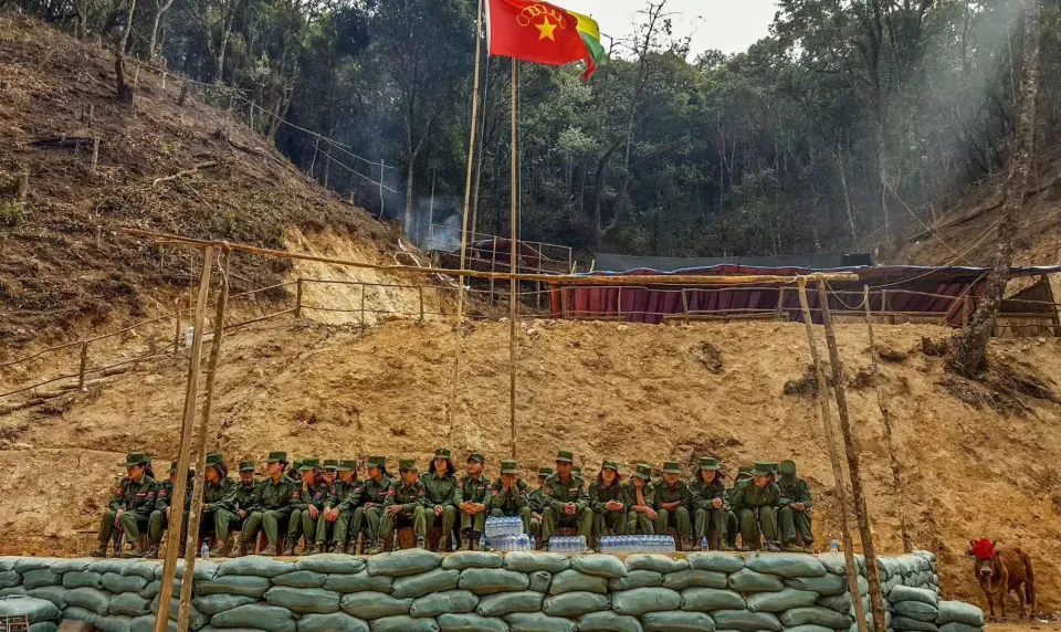 举世时报社评：中缅边境决不答应有“黑道家属”存在 第2张图片
