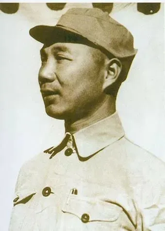开国上将杨成武：飞夺泸定桥的开路先锋，击毙日军名将之花于太行山上 第9张图片