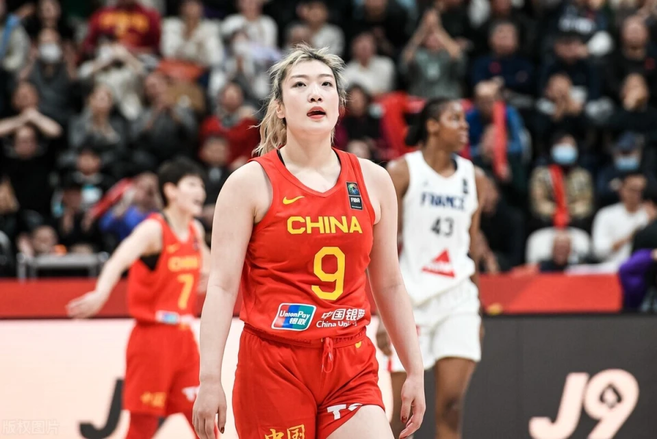 36分大胜，中国女篮全员仅2人正负值为负，1人可培育1人早该放弃 第2张图片